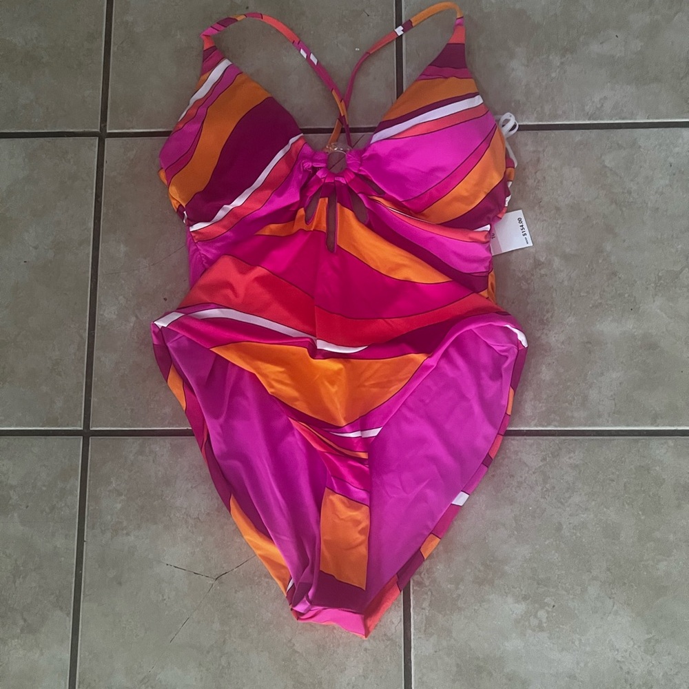 Trina Turk Vivid Vista Petal Cut Out One Piece Swimsuit Size 10 NEW!